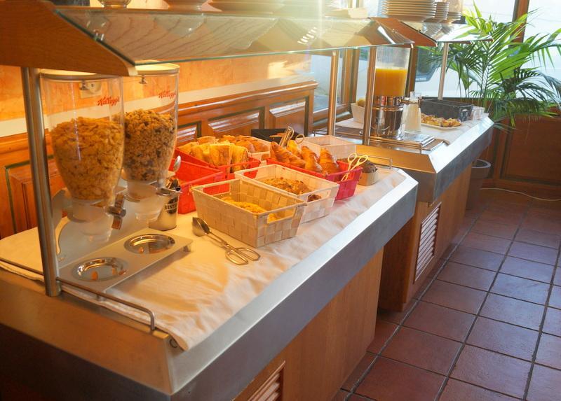 ホテル Le Bistrot D'Orange オランジュ エクステリア 写真